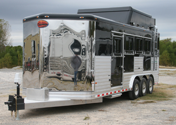 Sunlite 720 - Painted Aluminum Slant Load Horse Trailer