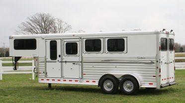 Sunlite 720 - Painted Aluminum Slant Load Gooseneck Horse Trailer