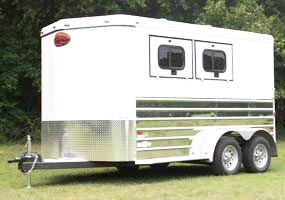 Sunlite 727 - Painted Aluminum Slant Load Horse Trailer
