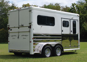 Sunlite 777 - Painted Aluminum Straight Load Horse Trailer