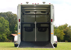 Sunlite 777 - Painted Aluminum Straight Load Horse Trailer